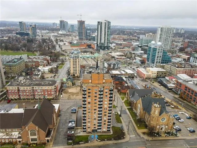 Additional image 29 of 64 Benton St Unit 303