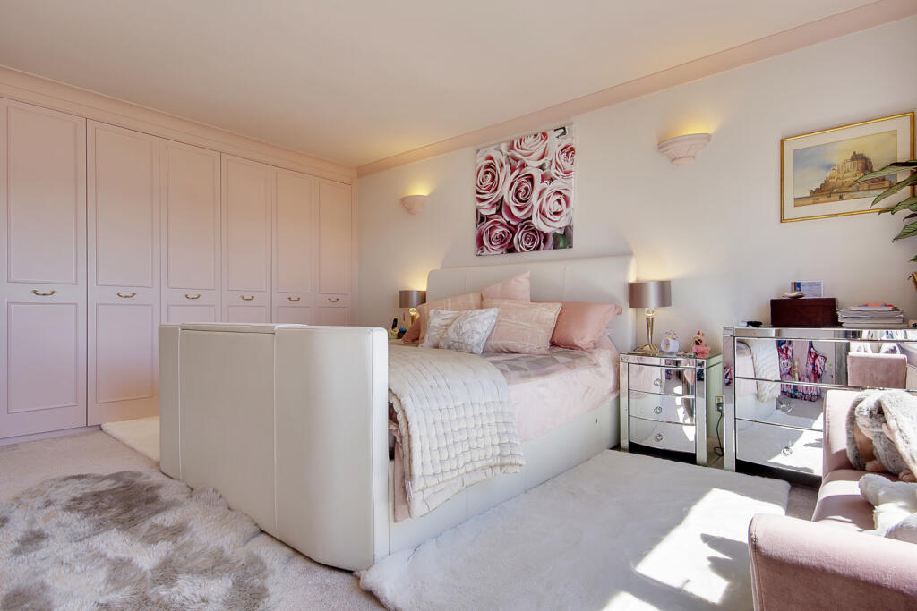 Additional image 18 of Sandbanks Road, Evening Hill, Poole, Dorset, BH14