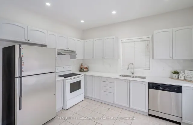 Additional image 12 of 43 Crystal Glen Cres