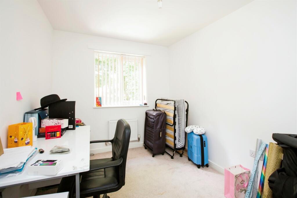 Additional image 9 of Far Hunger Hill Close, Queensbury, Bradford