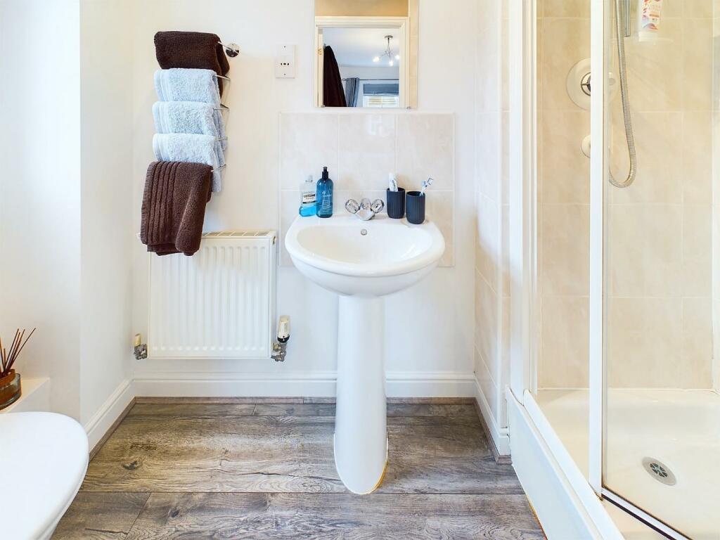 Additional image 21 of Swan Avenue, Bingley