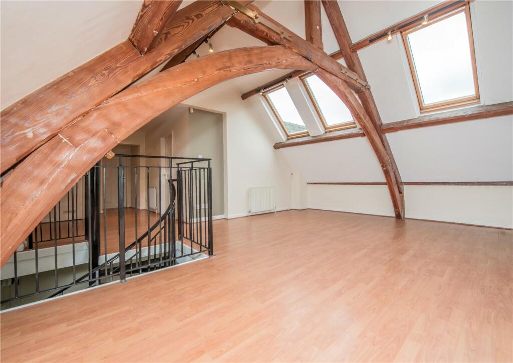 Additional image 3 of Stonelea, North View Road, East Bierley, Bradford, BD4