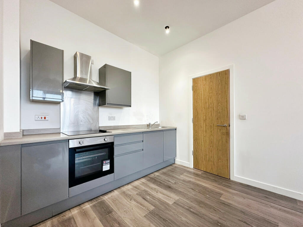 Additional image 7 of Card House, Bingley Road, Bradford, West Yorkshire, BD9