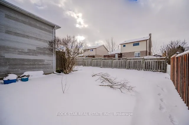 Additional image 33 of 55 West Acres Cres