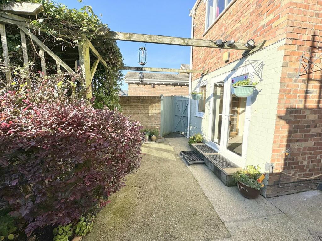 Additional image 28 of Shaftesbury Road, Heckford Park, Poole, BH15