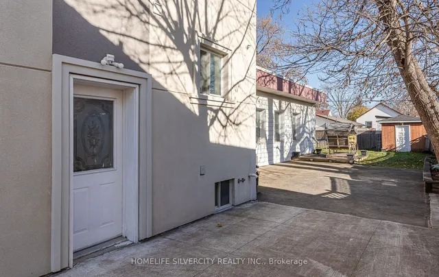 Additional image 36 of 32 Sledman St