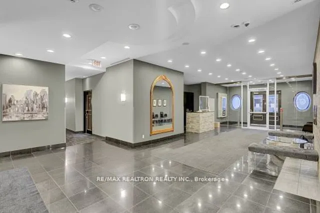 Additional image 5 of 135 James St Unit 612