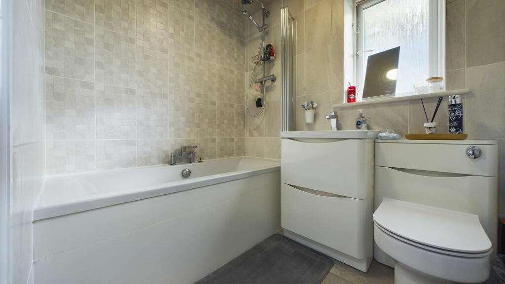 Additional image 15 of Pear Tree Close, Bradford, BD6