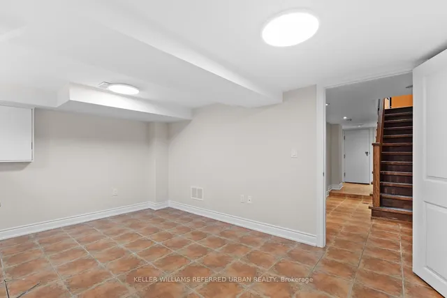 Additional image 17 of 32 Castleton Ave