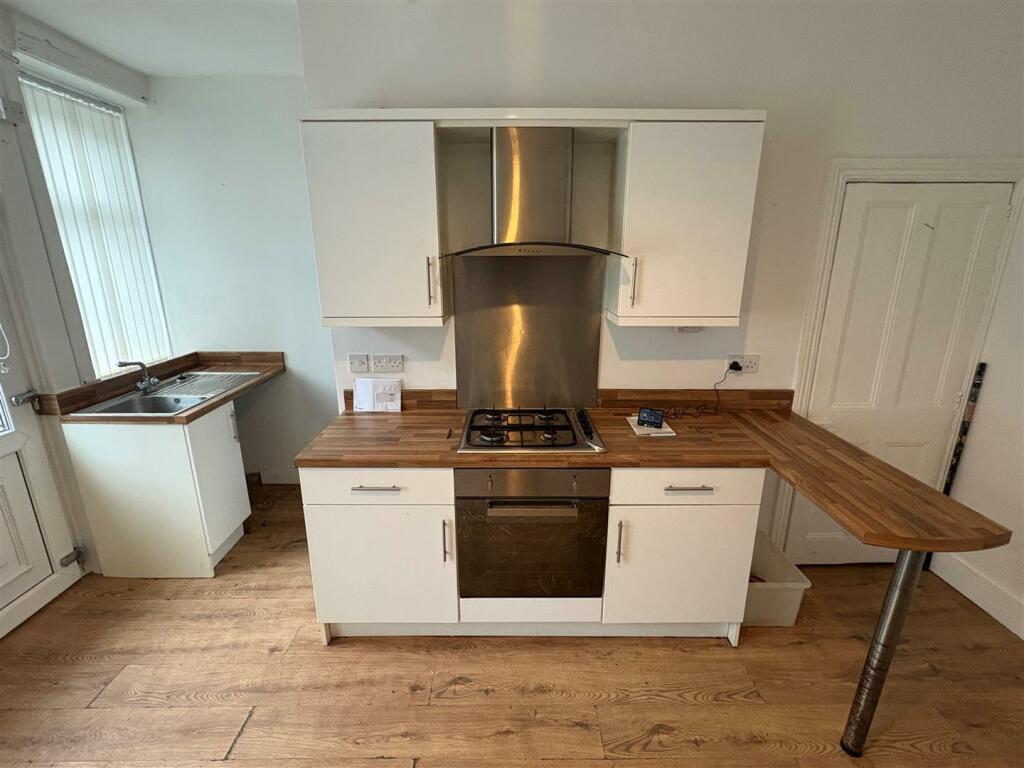 Additional image 2 of Crossley Street, Queensbury, Bradford