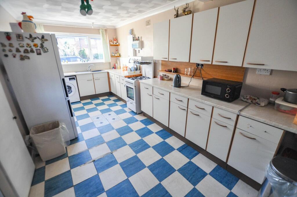 Additional image 15 of Wavell Avenue, Poole, BH17