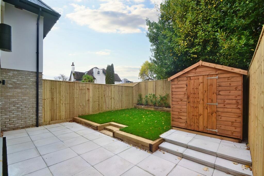 Additional image 17 of Ashley Cross