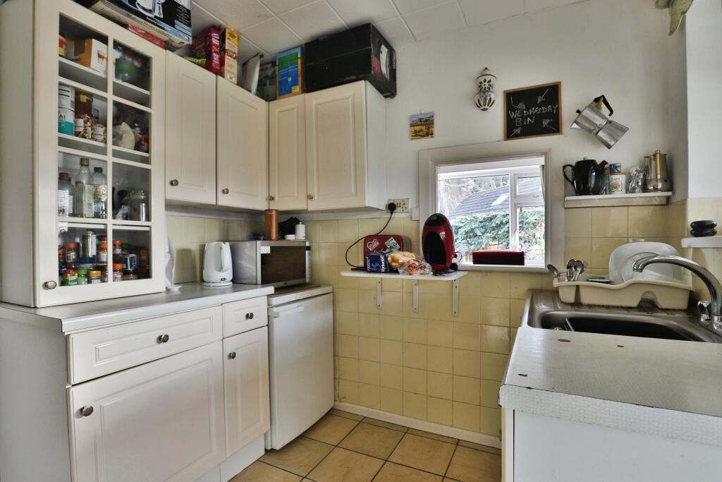 Additional image 5 of Frensham Close, BOURNEMOUTH, Dorset, BH10