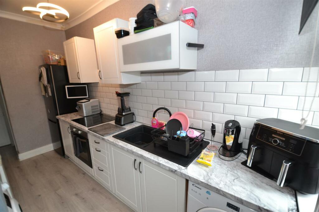 Additional image 5 of Cross Street, Oakenshaw, Bradford