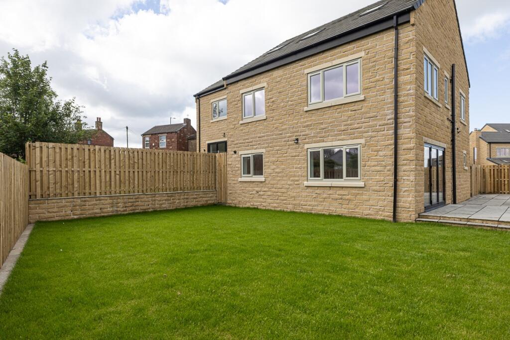 Additional image 41 of Hillside View, Drighlington