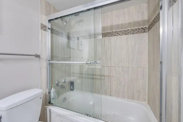 Additional image 29 of 3695 Kaneff Cres Unit 703