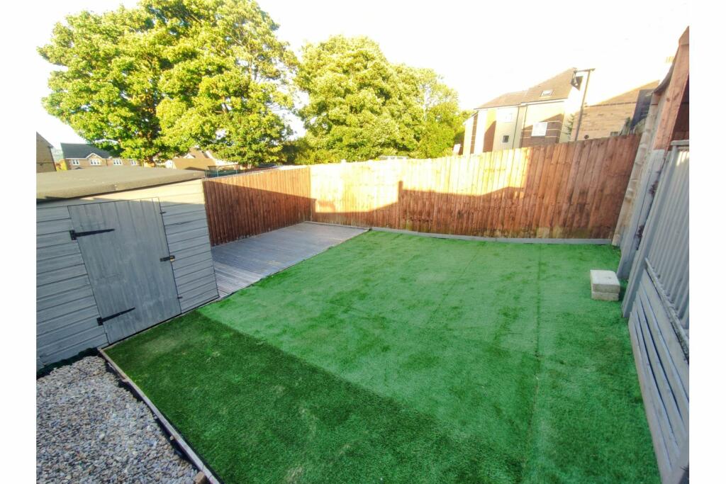 Additional image 14 of Rowantree Drive, Bradford, BD10