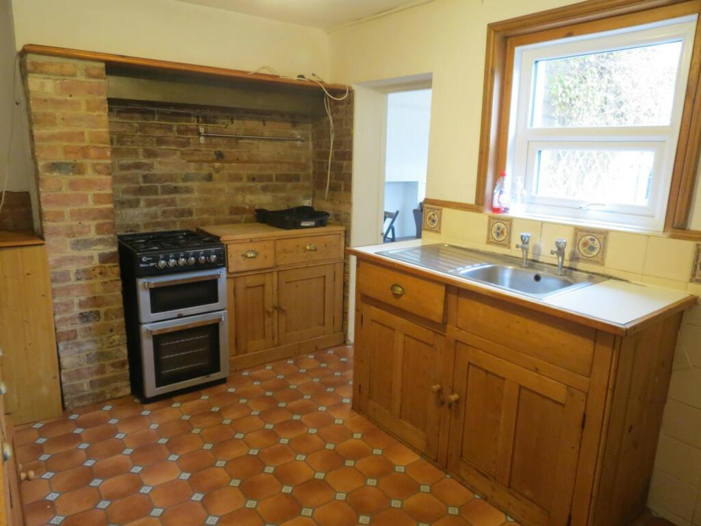 Additional image 3 of 5 bedroom Detached House in Ensbury Park