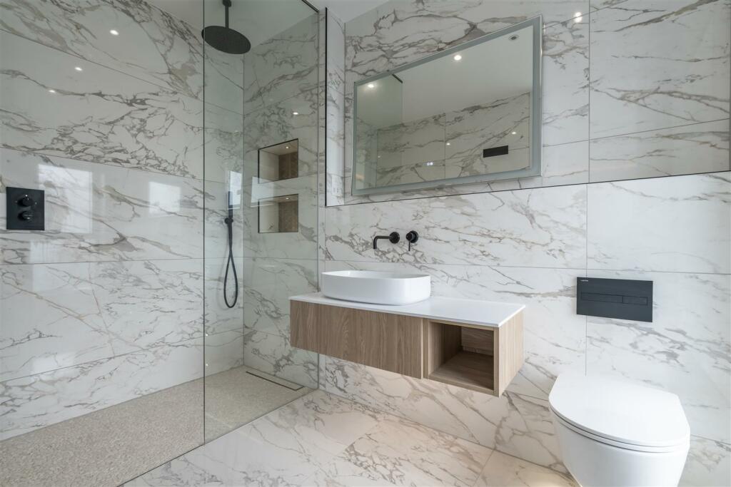 Additional image 12 of Dorset Lake Avenue, Lilliput