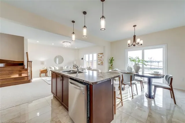 Additional image 17 of 428 Dalgleish Trail Trail