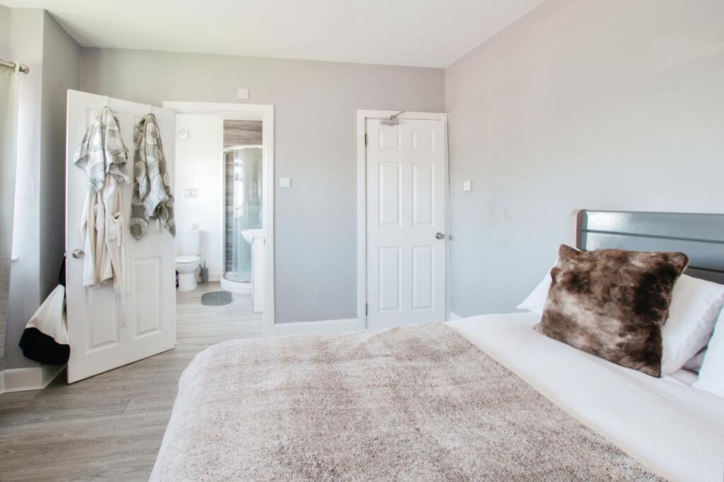 Additional image 9 of Wallisdown Road, Poole, BH12