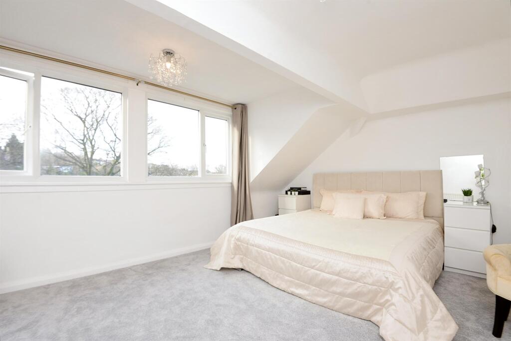 Additional image 21 of Moore Avenue, Bradford