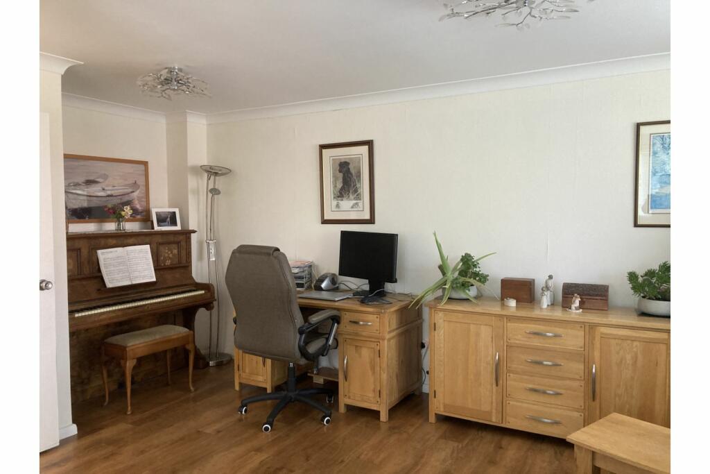 Additional image 7 of Corscombe Close, Poole, BH17