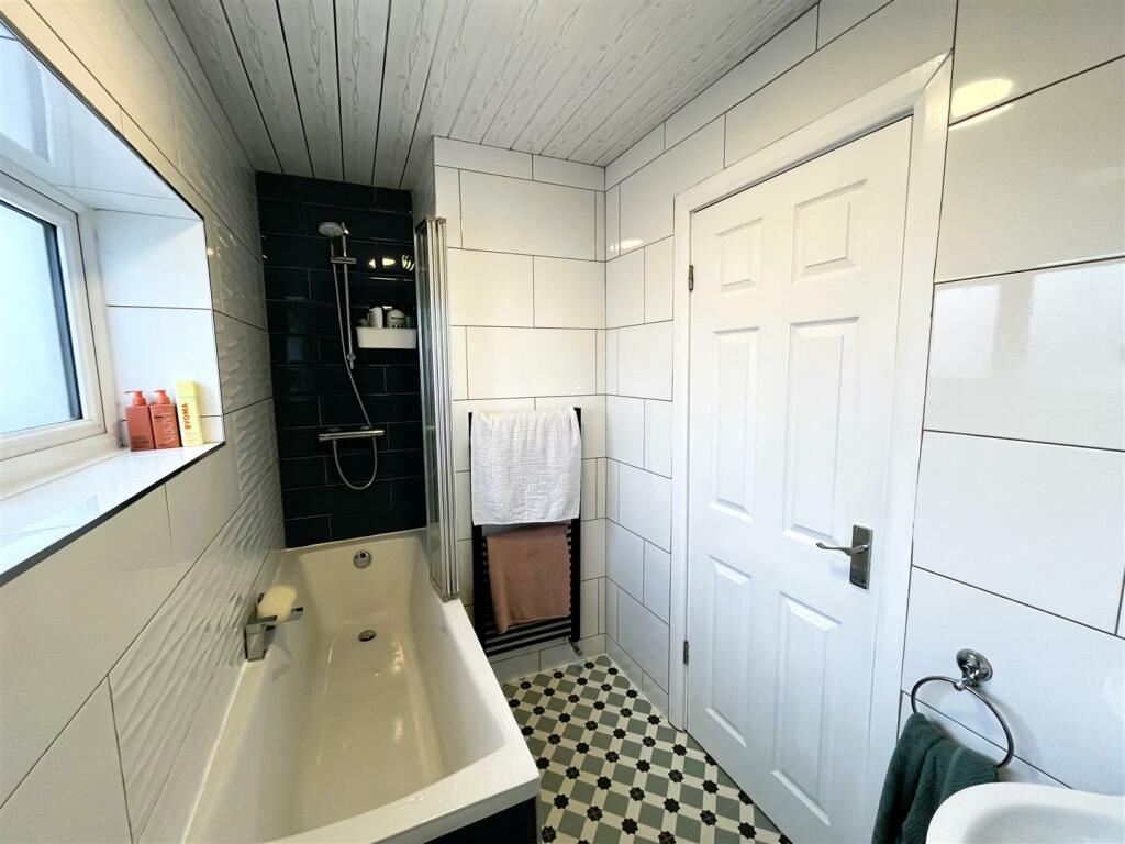 Additional image 4 of Willow Drive, Bradford