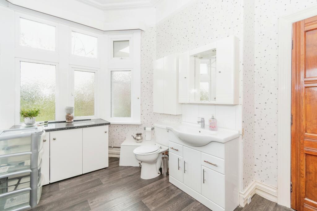 Additional image 16 of Park Grove, Bradford, BD9