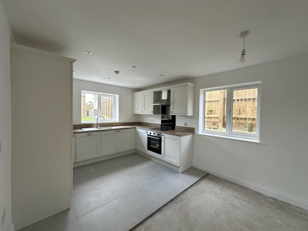 Additional image 10 of Old Farm Rise, Bradford, West Yorkshire, BD2