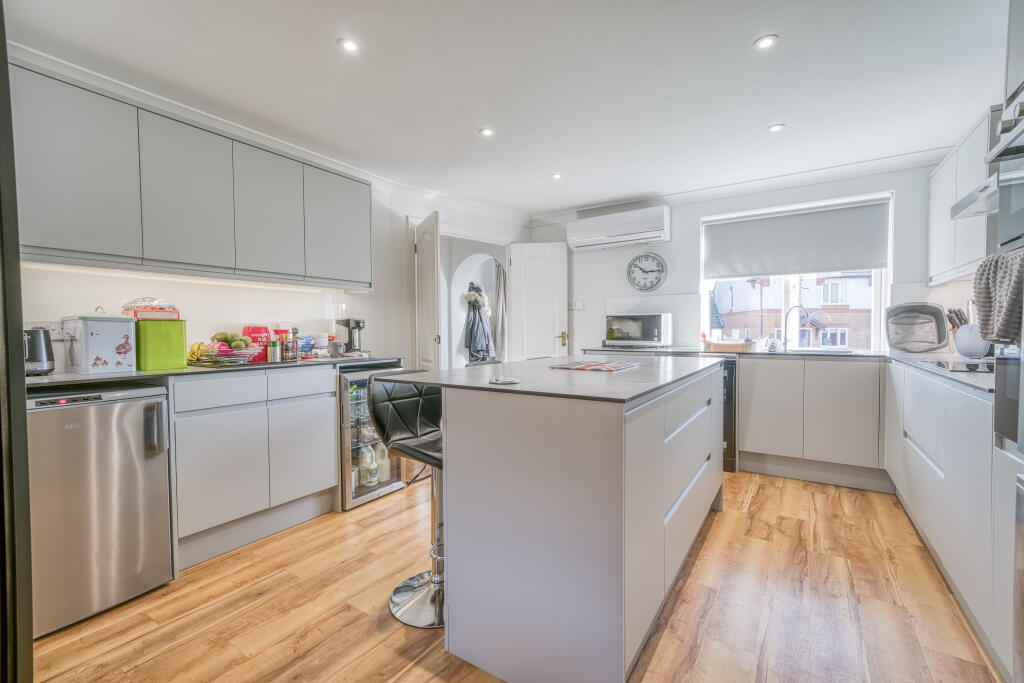 Additional image 5 of Chiswell Road Poole Dorset