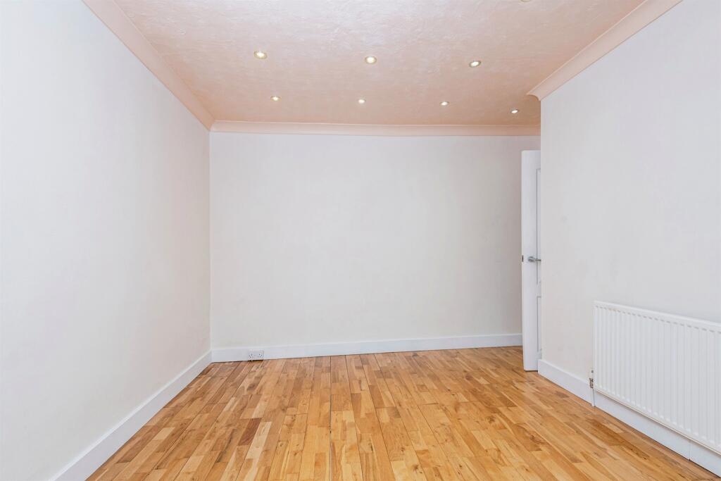 Additional image 8 of Reevy Drive, Bradford