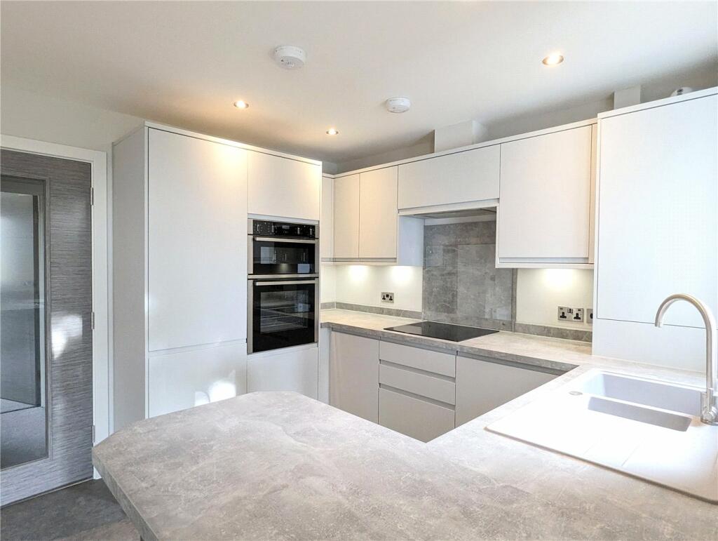 Additional image 7 of Delhi Close, Poole, BH14