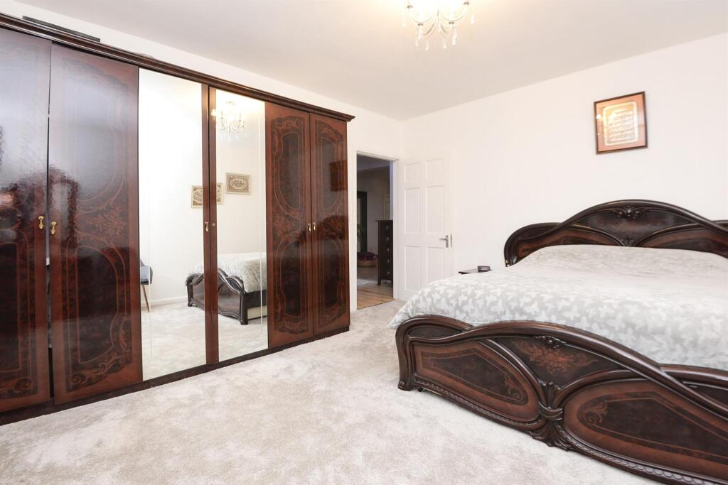 Additional image 9 of Moore Avenue, Bradford