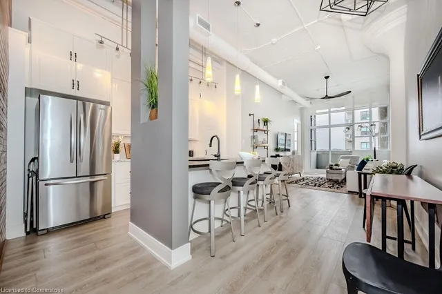 Additional image 6 of 112 Benton St Unit 210