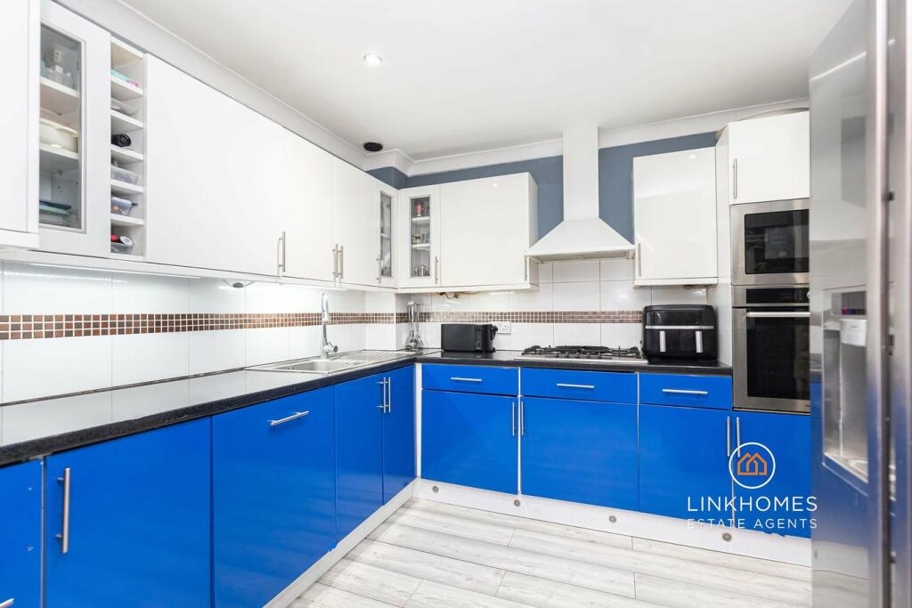 Additional image 37 of Egmont Road, Poole, BH16