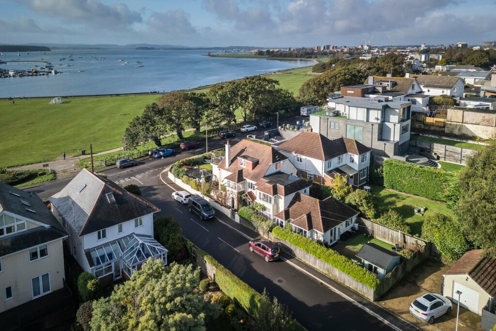 Whitecliff Road, Poole, BH14