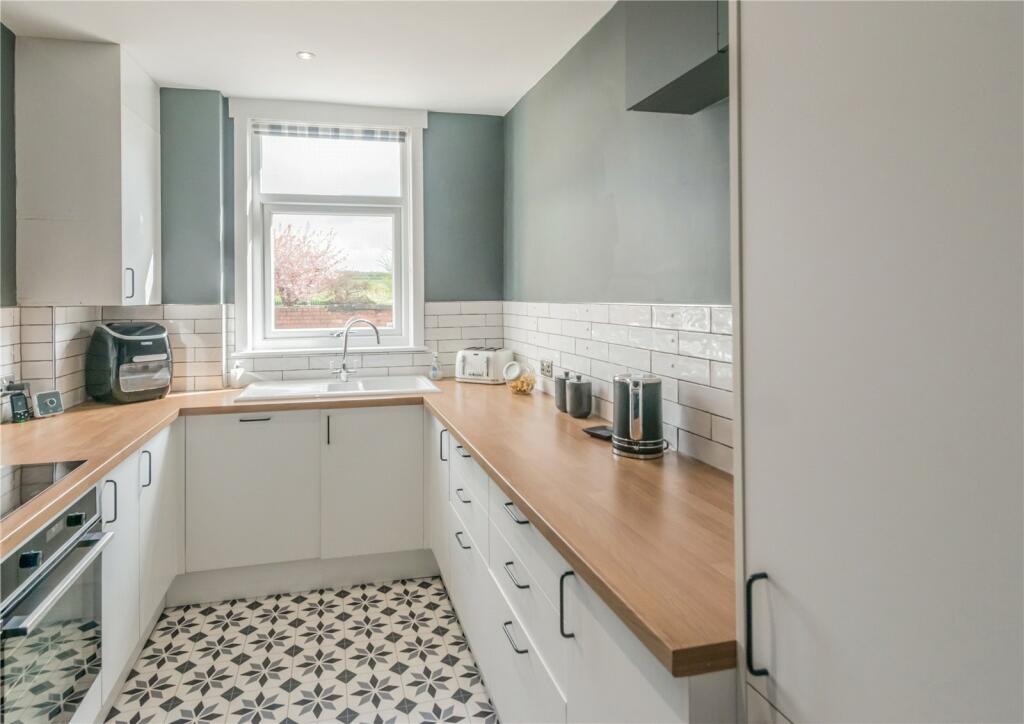 Additional image 7 of West View, Birkenshaw, Bradford, West Yorkshire, BD11