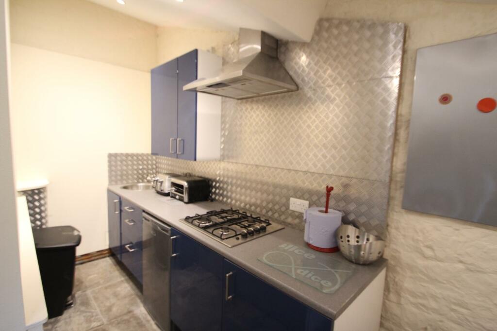 Additional image 3 of Royds Hall Lane, Low Moor, Bradford, West Yorkshire, BD12