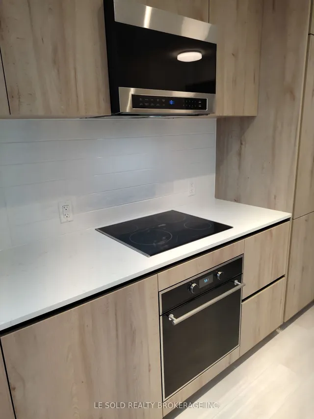 Additional image 4 of 127 Broadway Ave Unit 809