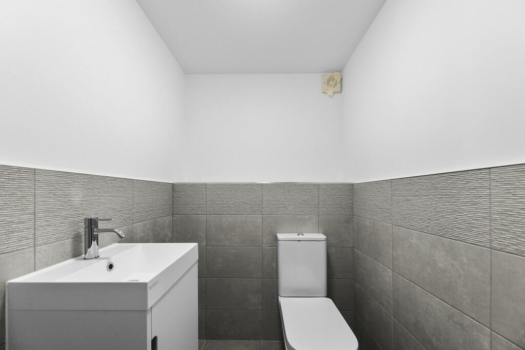 Additional image 4 of The Hampshire, Dreslintone Close, Drighlington