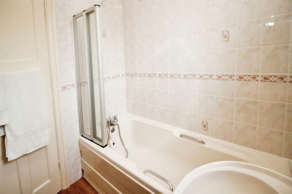 Additional image 21 of Princes Crescent, Bradford, BD2 1ED