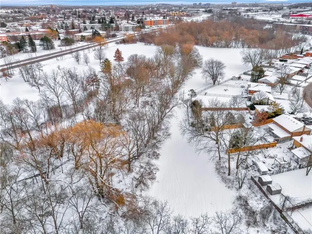 Additional image 40 of 11 Southmoor Dr