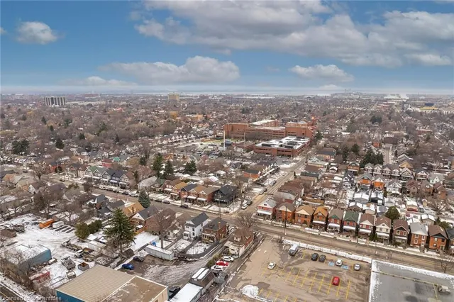 Additional image 24 of 356 Cumberland Ave