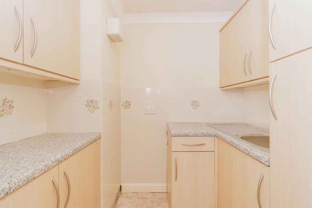 Additional image 10 of Beech Street, Bingley
