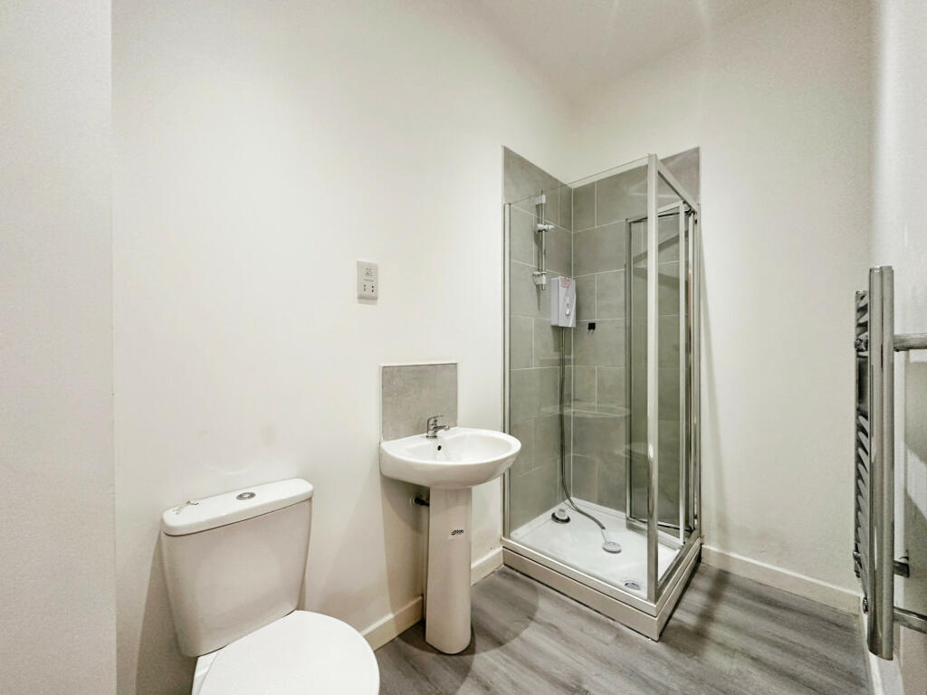 Additional image 5 of Card House, Bingley Road, Bradford, West Yorkshire, BD9