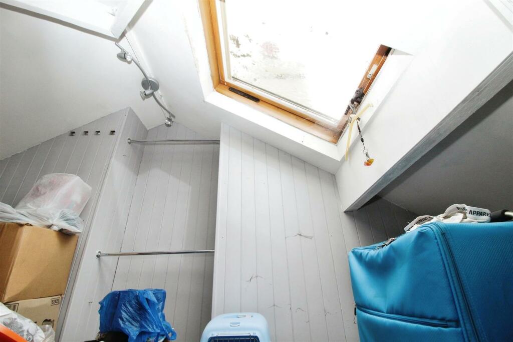 Additional image 16 of Draughton Grove, Bradford, BD5 9QH