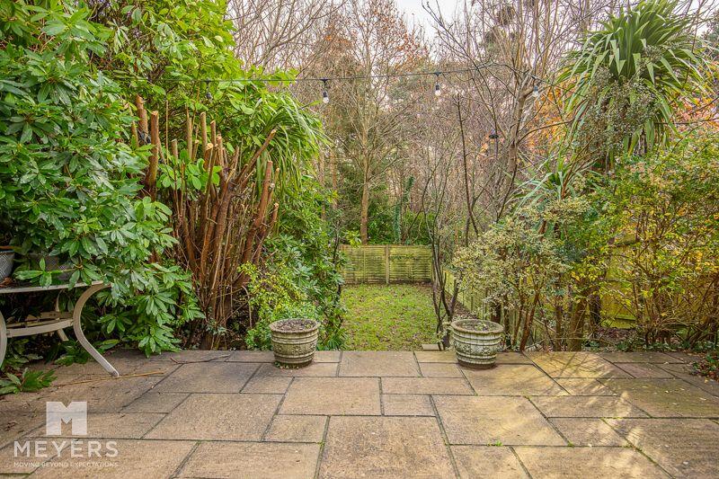 Additional image 17 of Pine Vale Crescent, Redhill, BH10