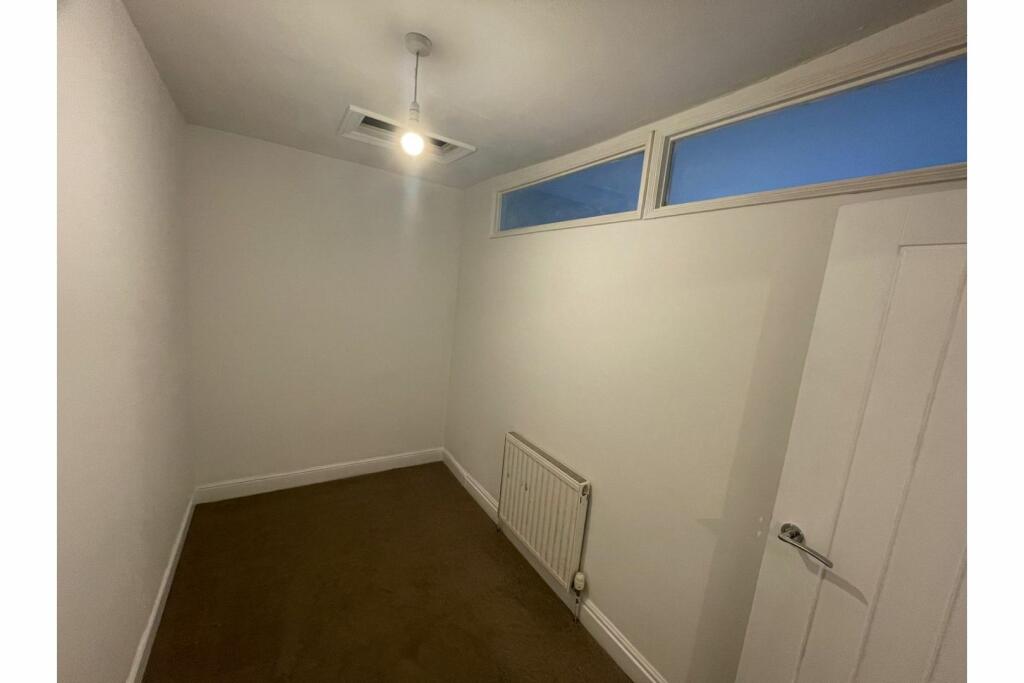 Additional image 5 of North Street, Bradford, BD12