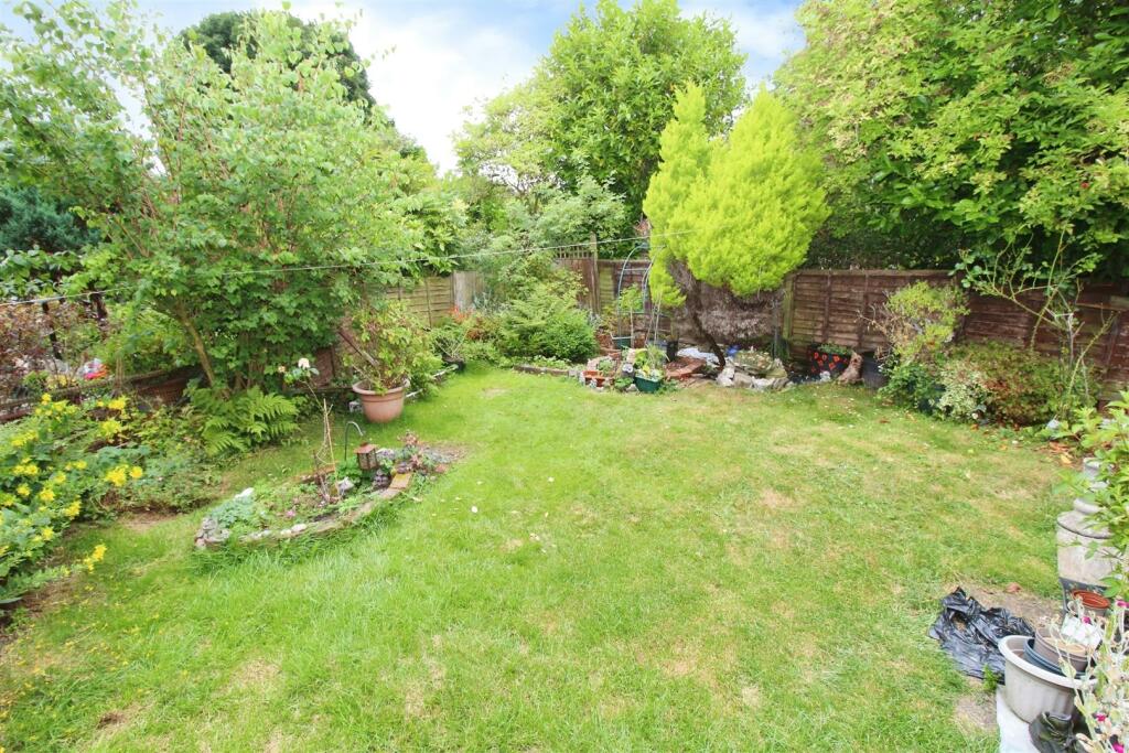 Additional image 22 of Draughton Grove, Bradford, BD5 9QH